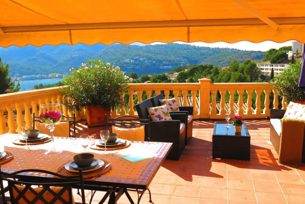 Apartamento en el Puerto de Sóller con gran terraza privada y vistas al mar. Piscina comunitaria. Localizado en un zona tranquila y muy soleada. Wifi gratis disponible. Parking. Exterior foto