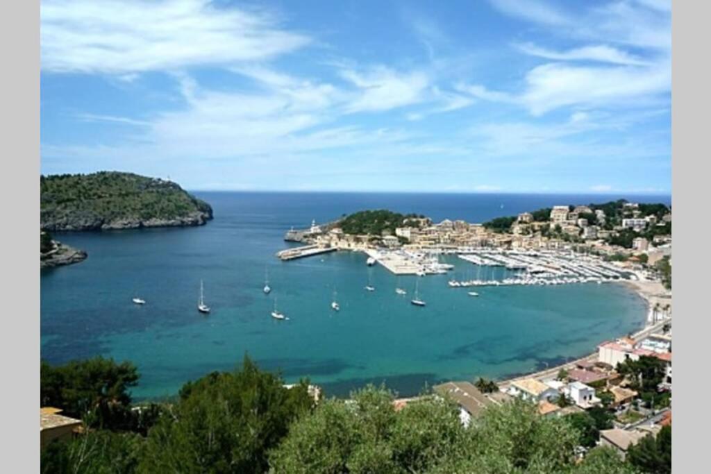 Apartamento en el Puerto de Sóller con gran terraza privada y vistas al mar. Piscina comunitaria. Localizado en un zona tranquila y muy soleada. Wifi gratis disponible. Parking. Exterior foto